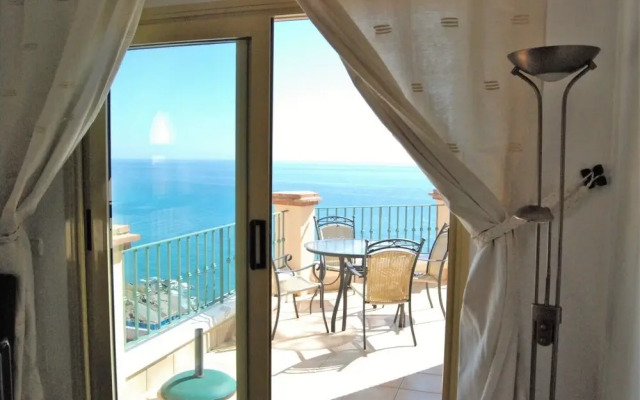 Nerja Spain Flats - V6 Tamango Hill