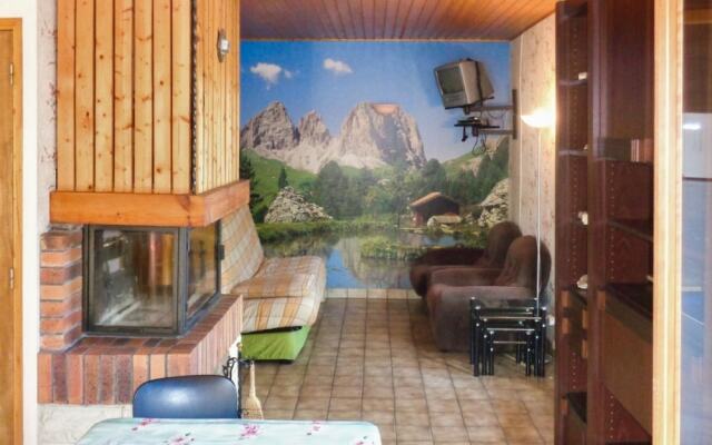 Chalet With 3 Bedrooms in Saint-gérons, With Wonderful Lake View, Pool