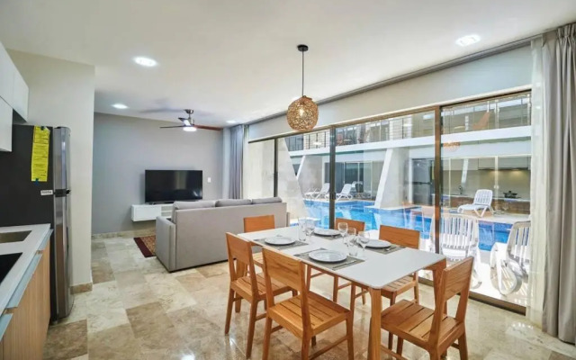 2 Bedroom apartment with 2 Pools, Wifi & GYM