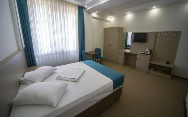 Vira 10 Hotel