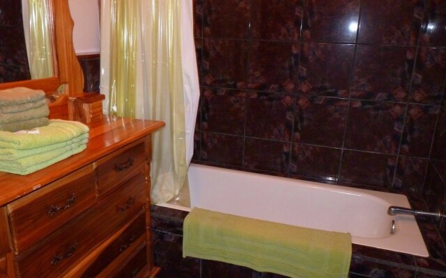 3 Bamboo Lodge