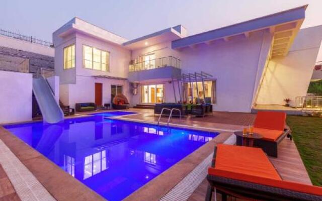 White Pebbles by Vista Rooms