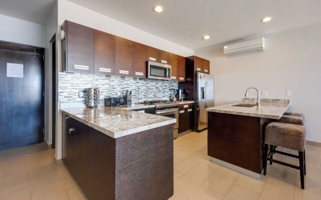 Cabo Pedregal Condo: Ocean View & 2 Infinity Pools