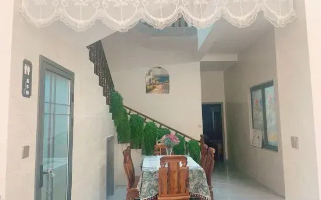 Qingcheng · Homestay in the Misty Rain