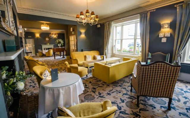 WorldHotels Distinctive Woughton House Hotel