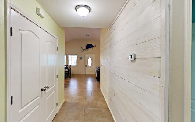 Doodle Digs - Three Bedroom Home