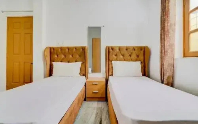 SPOT ON 80622G Second Home Guest House
