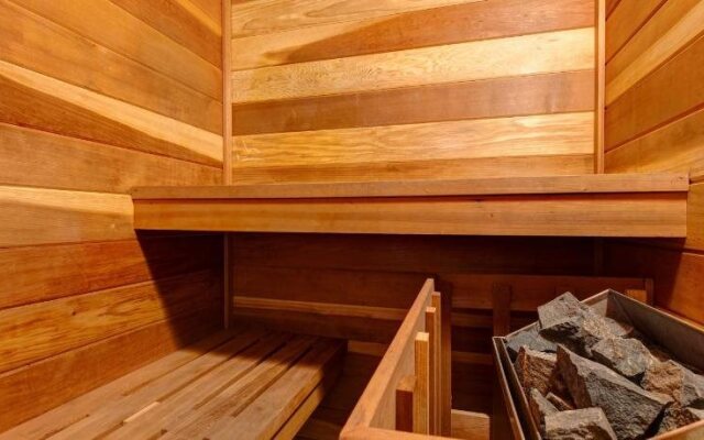 Abode At Ontario Lodge