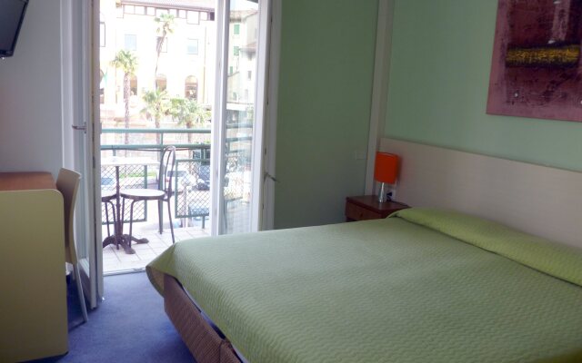 Hotel Alpino