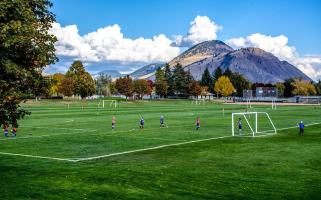 Holiday Inn Hotel & Suites Kamloops by IHG