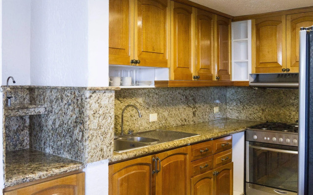 Las Gaviotas Hotel & Suites