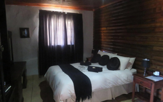 Swartberg Backpackers