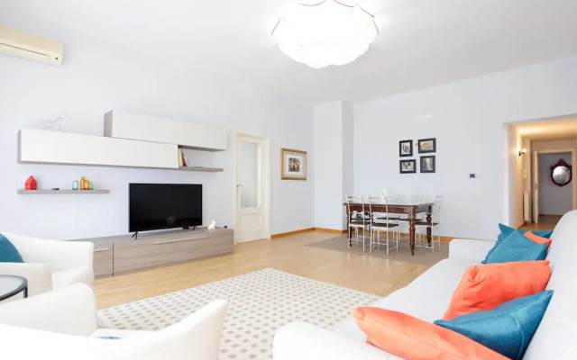 Riviera di Chiaia 207