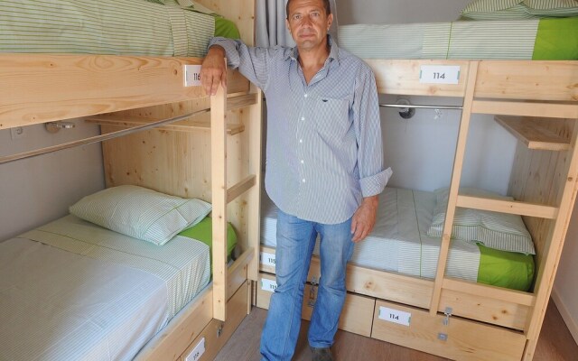 INCOSTA Hostel