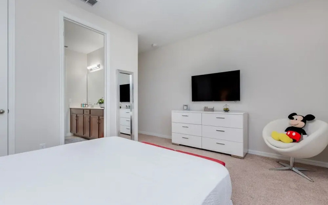 9013 Egret Mills Terrace