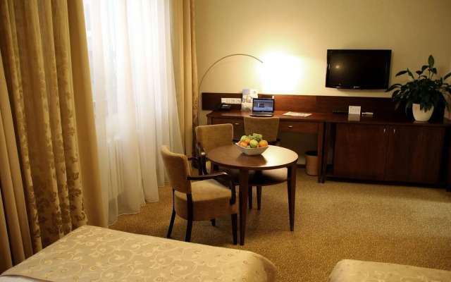 Hotel Baltaci Atrium