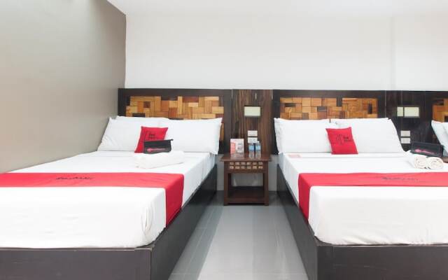 RedDoorz Plus near Laoag International Airport