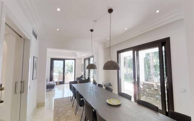 Luxury Villa With Heated Pool