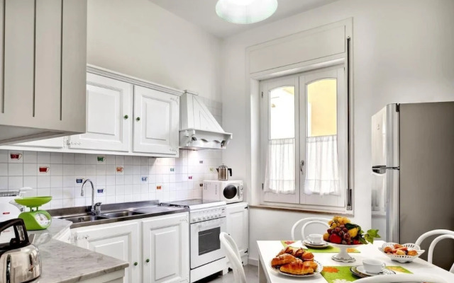 Central Apartment Stella House