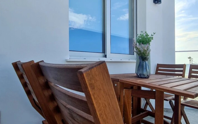 Phaedrus Living: Seaside Luxury Flat Lighthouse 69