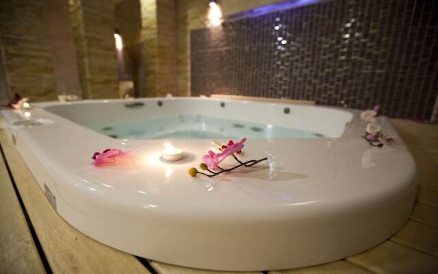 Apart Hotel & Spa Zoned