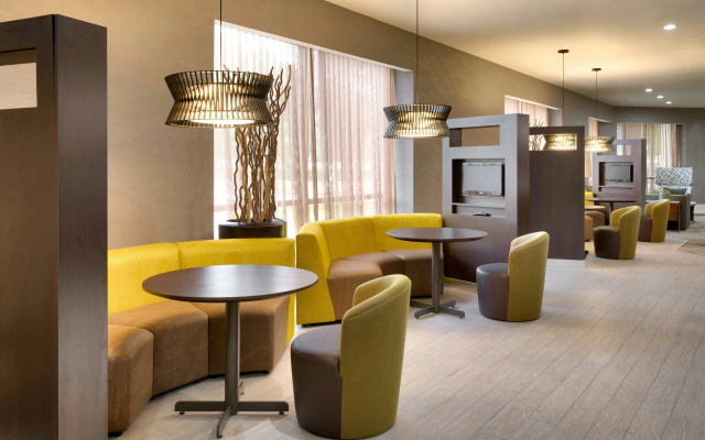 Courtyard by Marriott Charlotte Airport LoSo