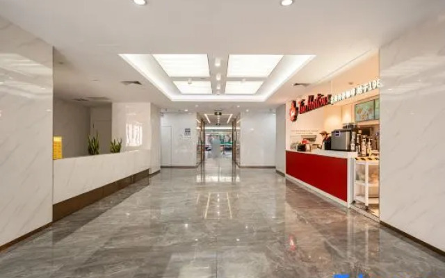 Weiting Hotel (Shanghai Xinhua Hospital Jiangpu Road Subway Station Branch)