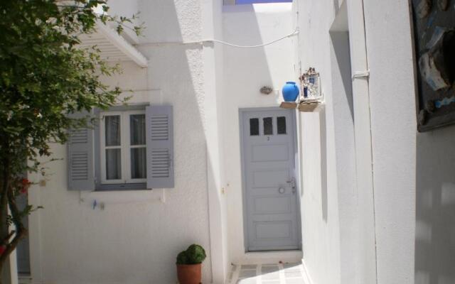 Paros Rita Studios