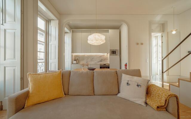 Downtown Deluxe Duplex by Homing