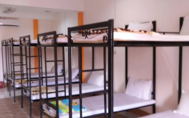 Orange Backpacker Hostel
