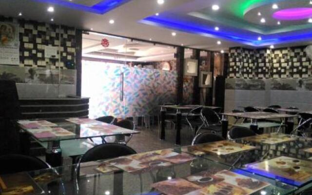 Hotelgangotri Inn