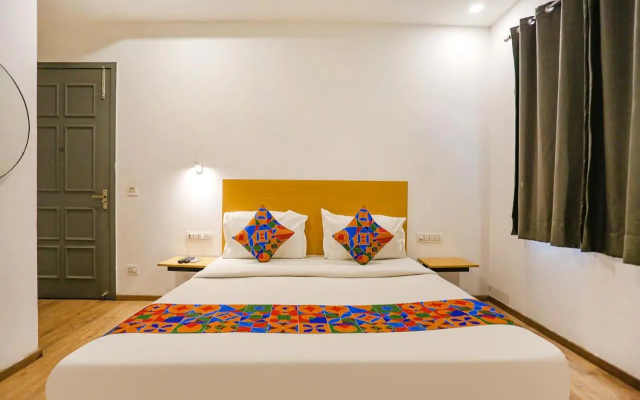FabHotel Roseman