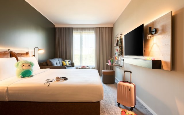 Moxy Paris Val D’Europe, A Marriott Hotel
