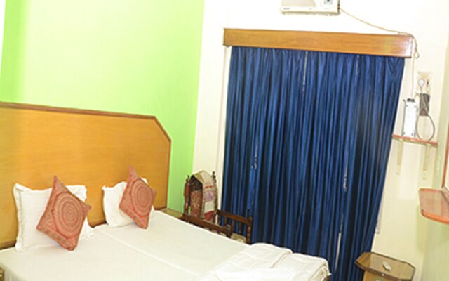 Puja Guest House