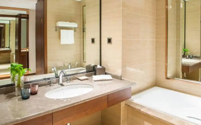 Changshu Skyline Cloud Hotel