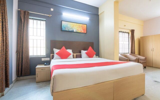 OYO 5379 Crown White House