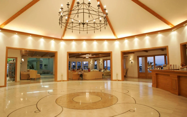 Mitsis Rinela Beach Hotel