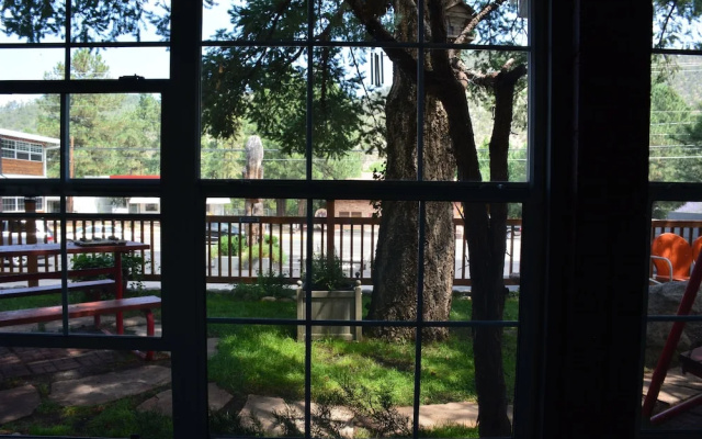 Sitzmark Chalet Inn
