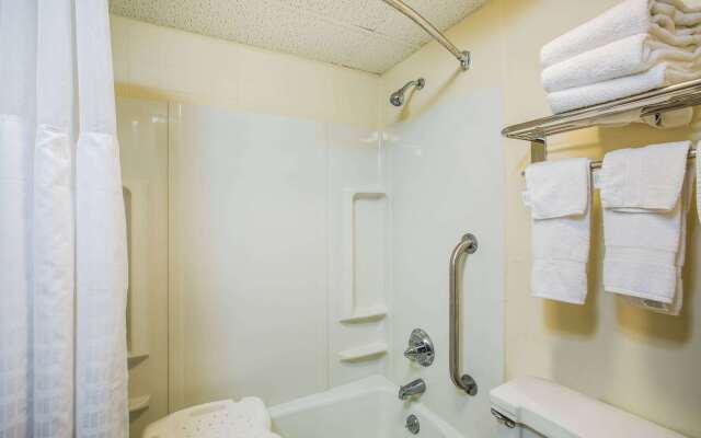 AmericInn by Wyndham Baxter Brainerd