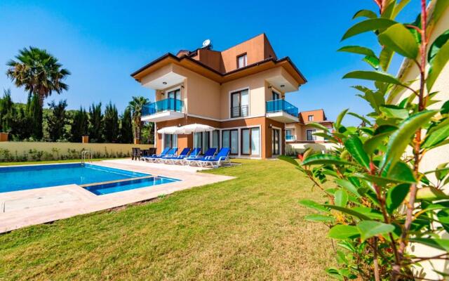 Seven 7 - 3 Bedroom Brand New Holiday Villa in Hisarönü