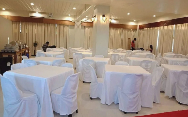 Pacific Waves Inn Annex