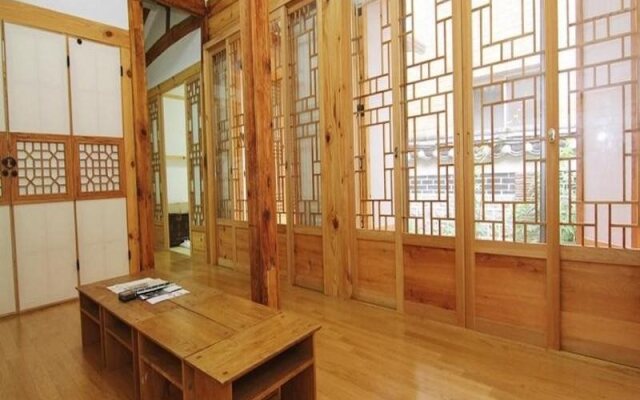 Irang Hanok Guesthouse