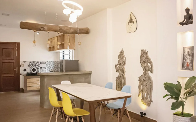 Central Modern Private Villa by La San