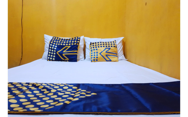 Hotel O Kos Haji Jakfar SyariahNearPancoran mas 25 – Guest Rooms – Tamansari