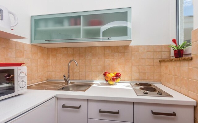 Nice Home in Njivice with Hot Tub, WiFi & 1 Bedrooms