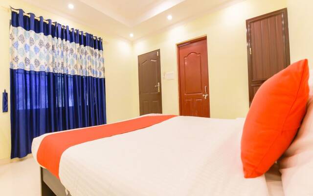 OYO 11529 Diamond Residency