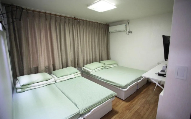 G-star Guesthouse