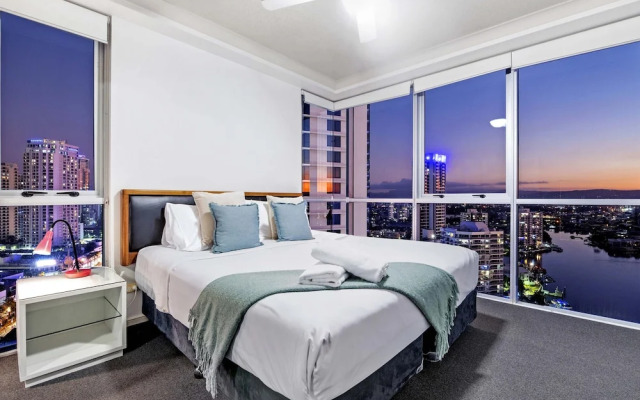 Chevron Renaissance - Wow Stay