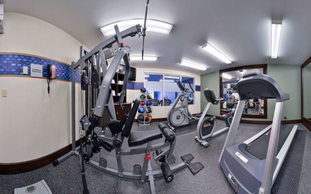 Hampton Inn & Suites By Hilton Calgary- University Northwest