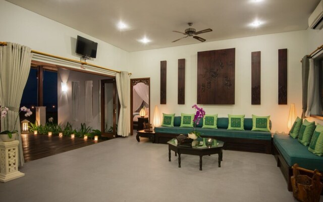 Ashling Villa